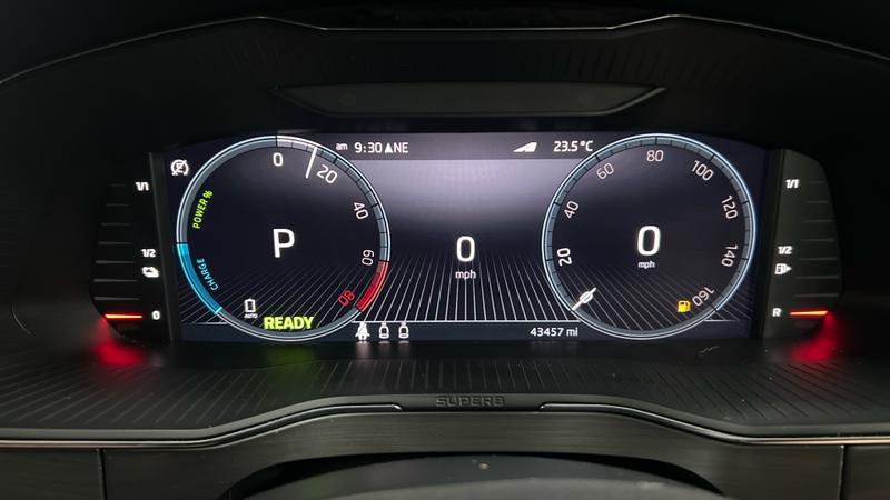 Skoda SUPERB Photo cohere-08d94fd7fb650cd64945a032e1323d770067f76d.jpg