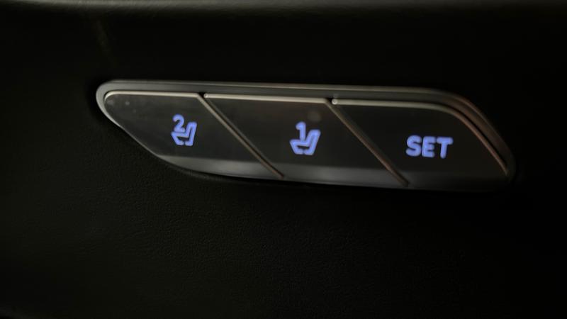 Genesis GV80 Photo cohere-08dbd4a64dbdfbae728aaee1e1e06d15ce5cfb7c.jpg