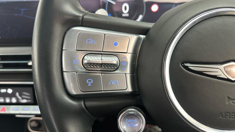 Genesis GV60 Photo cohere-08e91bd1f980c15e73740c04a2103d5722bd9e28.jpg