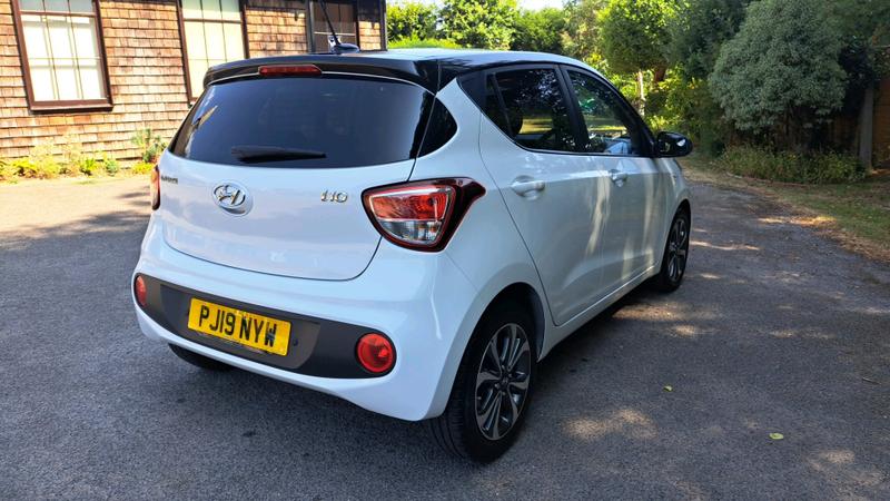 Hyundai i10 Photo cohere-09be72622c858f5fecaf9920578d30615c70e12e.jpg