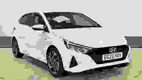 Used 2023 Hyundai i20 1.0 T-GDi MHEV Premium Hatchback 5dr Petrol Hybrid Manual Euro 6 (s/s) (100 ps) White at Richmond Motor Group