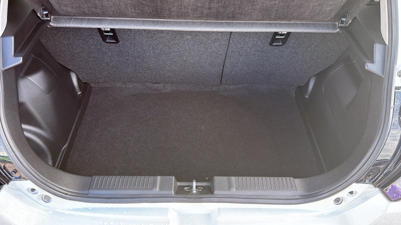 Suzuki Swift Photo cohere-0a3cb83135996dc3eec35a54b313d29d642470b3.jpg