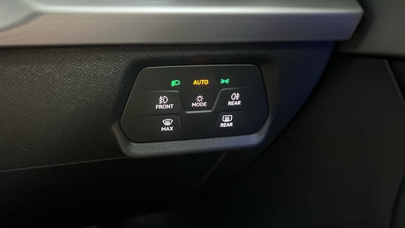 SEAT LEON Photo cohere-0c0f3af3b03e7244add99aa850d01c612d33faba.jpg