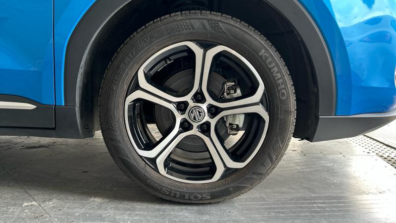 MG ZS Hybrid+ Photo cohere-0c104788e20783502c4ef96fb37a92691209f012.jpg