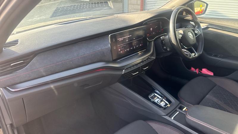 Skoda OCTAVIA Photo cohere-0c802797322279b4de4b560ed5097aa072dba9bf.jpg