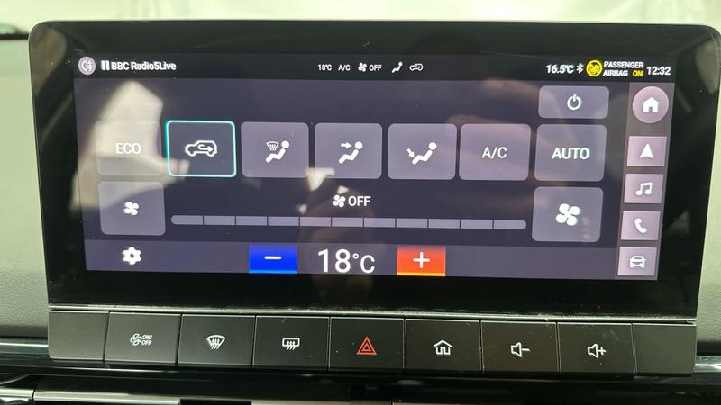 MG MG4 EV Photo cohere-0cc7ba1992531a56b7b514074f624b4079639bbb.jpg
