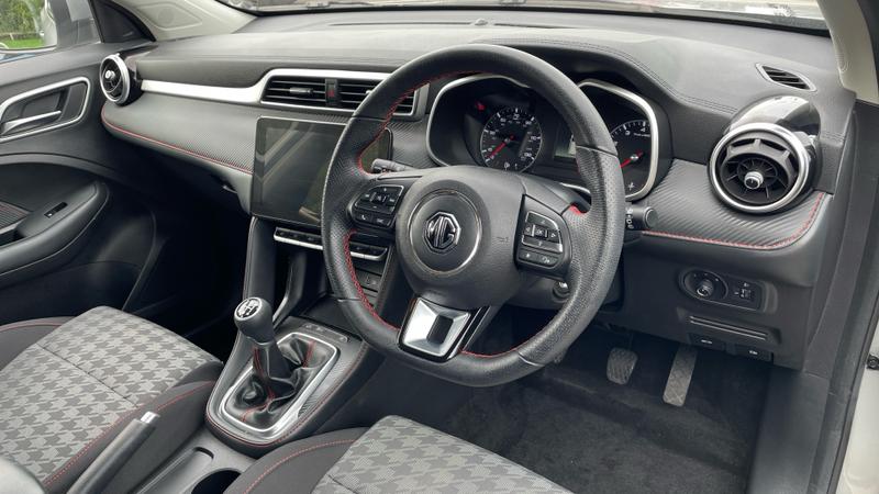MG ZS Photo cohere-0cd81ebea6782fb314832299ca5fc35a75d54757.jpg