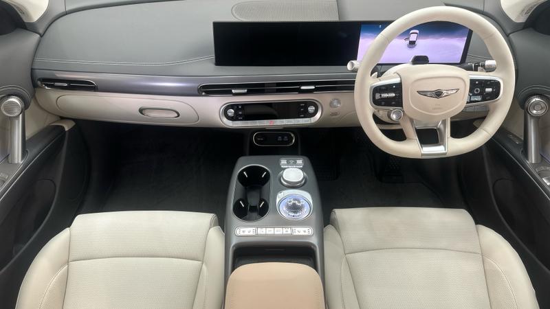 Genesis GV60 Photo cohere-0d90f83e1745ddd9c137fdbf2f28e6573414c201.jpg