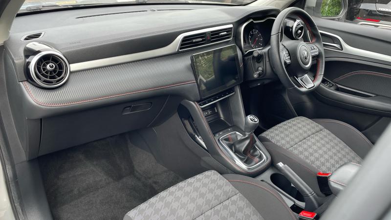 MG ZS Photo cohere-0e4e964f1f12b88f6b6d7ce151c9fdb9515d5bcf.jpg