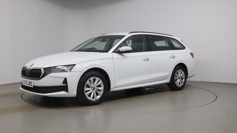 Skoda OCTAVIA Photo cohere-0e99a535c379e5d22c4613530778fc498940d2b9.jpg