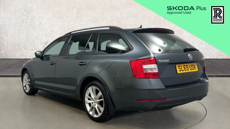 Skoda OCTAVIA Photo cohere-0edfb83792e8c67284011c3a1387ee32f8261d00.jpg