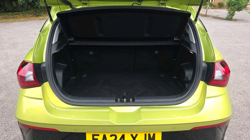 Hyundai i20 Photo cohere-0f09c92d713fb44e17553fc2dd27bb248af0a056.jpg