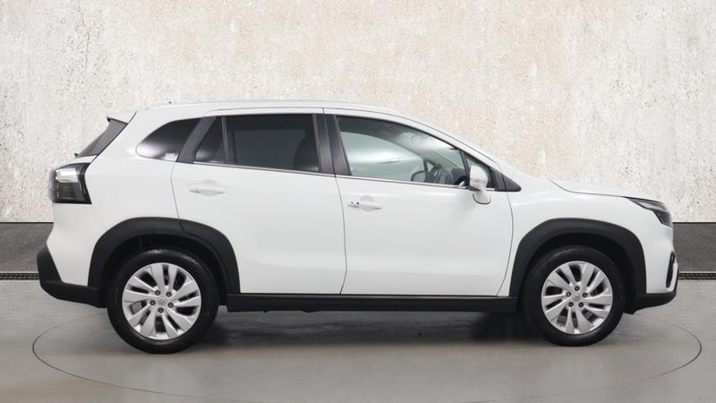 Suzuki S-Cross Photo cohere-0f1919e6c6f4ca1ae4b6e3578117e5937ee26095.jpg