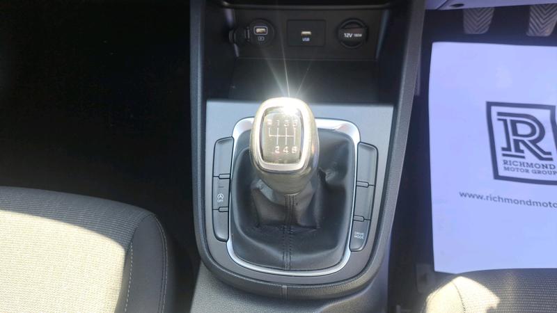 Hyundai KONA Photo cohere-0fd229021f1d4faacaf348a9fc22b2d900a7bf2e.jpg