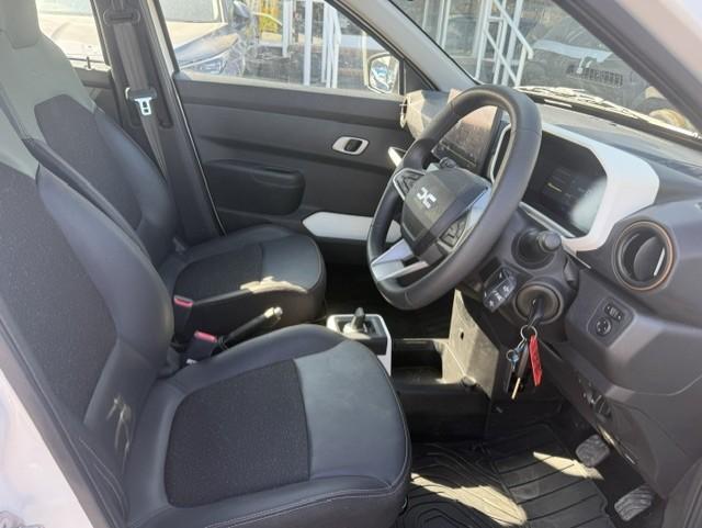 Dacia Spring Photo cohere-106af68ea4c92e78584de4f8d88a0190dc806fa7.jpg