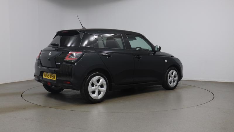 Suzuki SWIFT Photo cohere-107f3ae04ad39a345131500f95ea9d11b7dd9c91.jpg