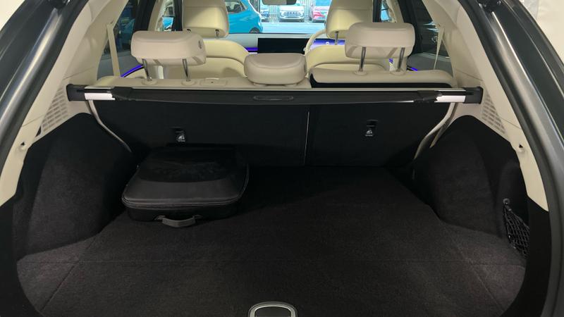 Genesis GV70 Photo cohere-10b87626dde7d91a8c4e1ec4b6440d2c4a34d461.jpg