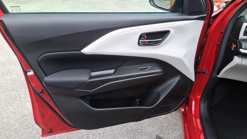 Suzuki Swift Photo cohere-10c595acc1e540b0cf25a543c559bb2da19d9be4.jpg