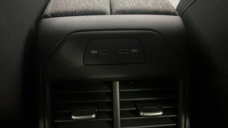 Skoda SUPERB Photo cohere-10da83b4374f53709eefbc834937680b07ed2cf0.jpg