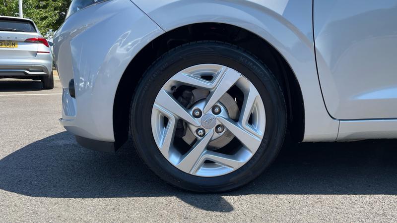 Hyundai i10 Photo cohere-1119c233056c0e8b4cc6f2af68c71457736bfb7f.jpg