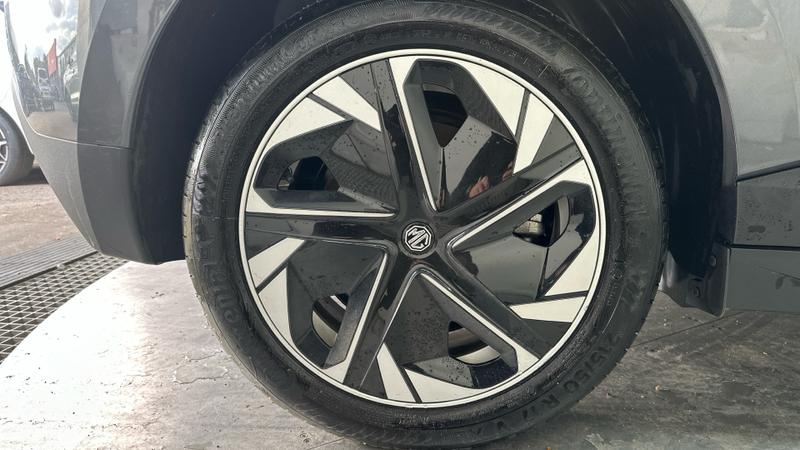 MG MG4 EV Photo cohere-1159e14b7801bef3e8bcf5fd0a4e616adcc2b7c0.jpg