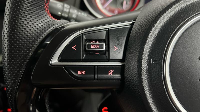 Suzuki SWIFT Photo cohere-11deb982847bc6ffc47555bf62e278cad3b8a5d3.jpg