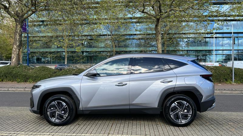 Hyundai TUCSON Photo cohere-11ee93feabf4d5d5c7800806865fdcca29bff4e4.jpg