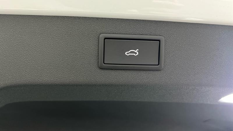 Skoda Enyaq Photo cohere-12333b5053dc279051ebdfdc47852804c21997e8.jpg