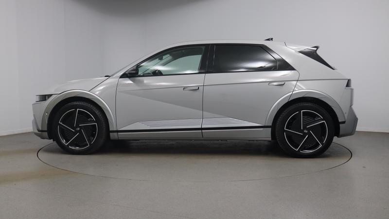 Hyundai IONIQ Photo cohere-1338306cf27345a9fd109ae4611f2a4c878f2cd3.jpg