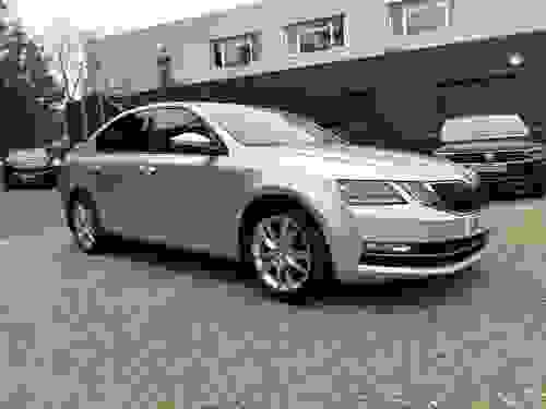 Used 2017 Skoda OCTAVIA 1.4 TSI SE L Hatchback 5dr Petrol DSG Euro 6 (s/s) (150 ps) Silver at Richmond Motor Group