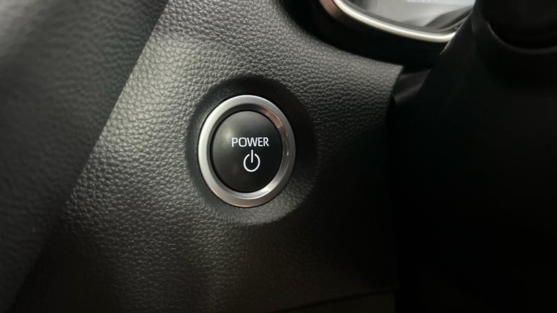 Suzuki Swace Photo cohere-13c14fc70a9181f12b0703c12c61b24192304524.jpg