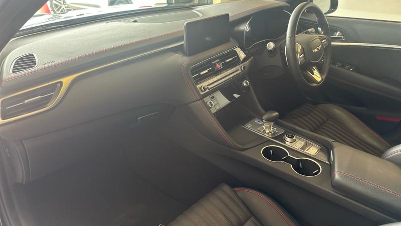 Genesis G70 Photo cohere-13db761b2123b91f3cc1883658537b164a8a0273.jpg