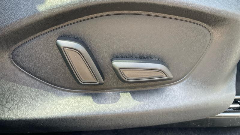 MG MG ZS Photo cohere-13f3bc860b4d2c8f0310ff758a486705c08159ec.jpg