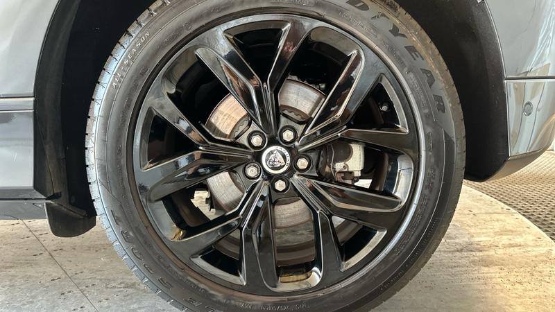 Jaguar I-PACE Photo cohere-14303c7d485f4c283d74647075f4a8e61ff33aff.jpg