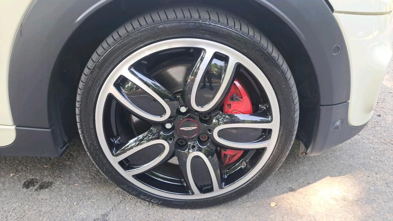 Mini Convertible Photo cohere-146b725ac62d9fe7cc340c668f12be78b2728170.jpg