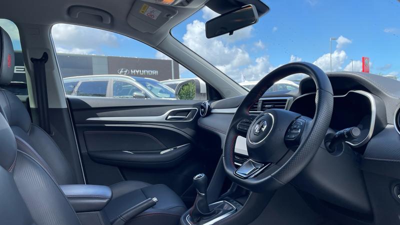 MG ZS Photo cohere-14b5f7987c97c4ea16ab0e288b36a25a9db0bfbb.jpg