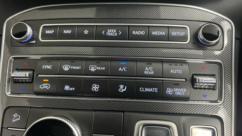 Hyundai Santa Fe Photo cohere-14c56c2fc1da102d471bc3e51bd68d8607169419.jpg