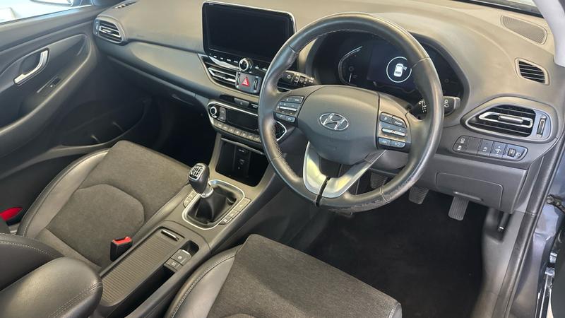 Hyundai i30 Photo cohere-156738c66ebff7cffd9ccc2b8009941a1caf2a27.jpg