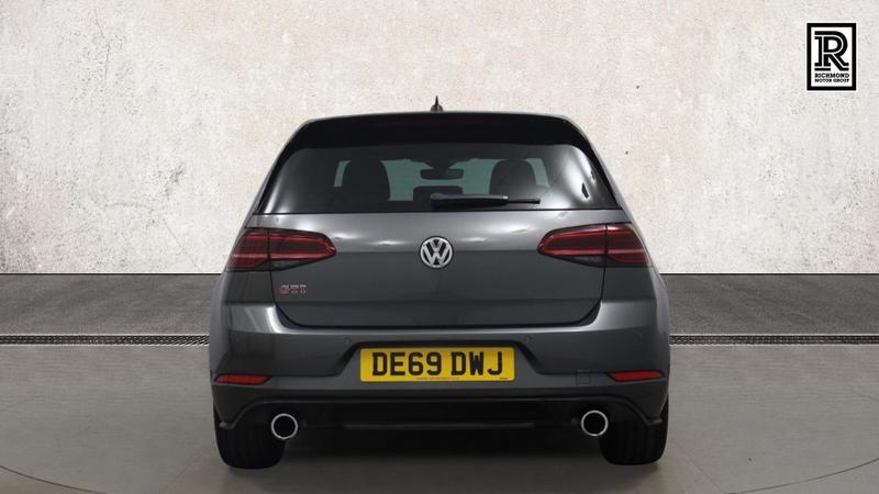 Volkswagen GOLF Photo cohere-158ab2a9c19b899fb8a069865bc87abcd8c8984e.jpg
