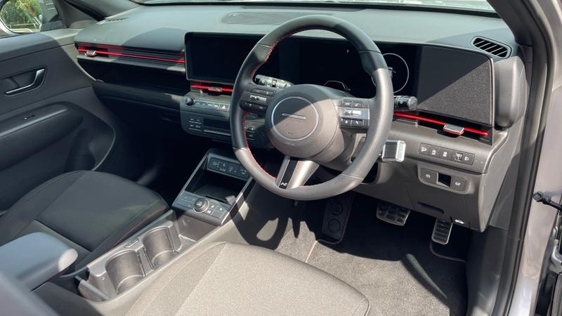 Hyundai KONA Photo cohere-15b4ee3afc46f8212353023797c7853f2fdf3894.jpg