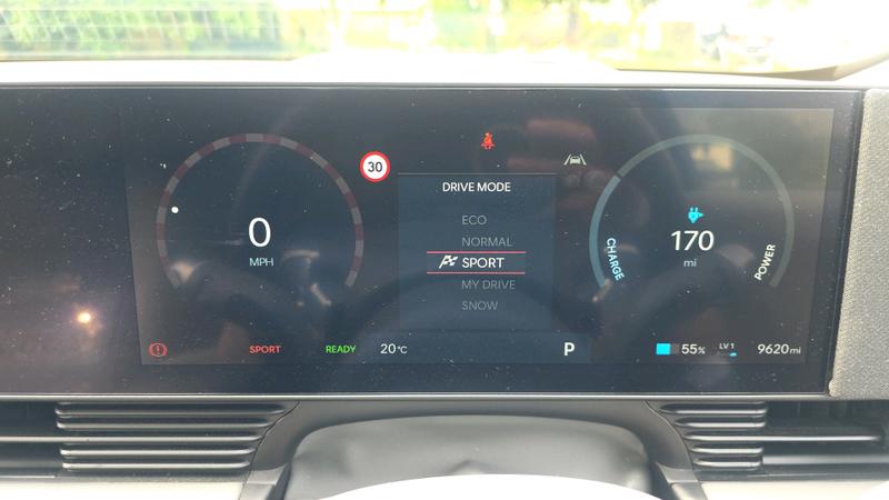 Hyundai IONIQ 5 Photo cohere-15d3ea9e623050a333bcf1c9457a327ca80dc389.jpg