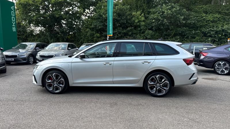 Skoda OCTAVIA Photo cohere-1675015f7a783aafd4fe135ed14721ede73ca040.jpg