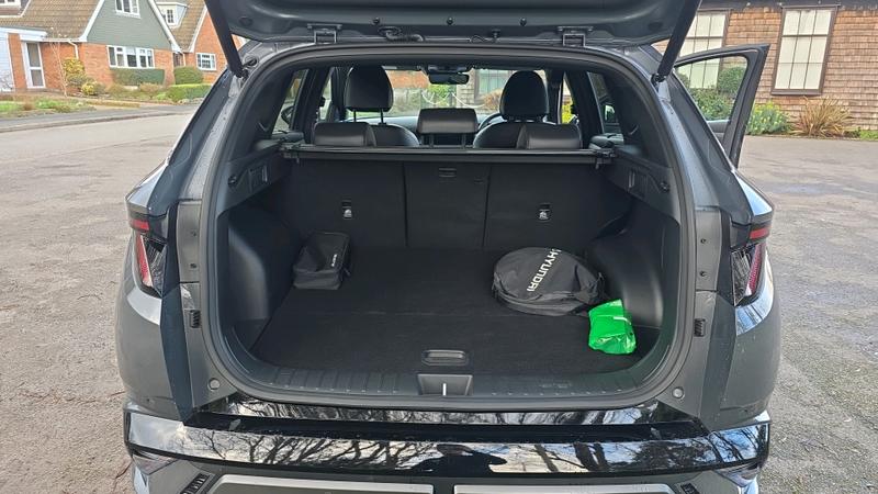 Hyundai TUCSON Photo cohere-1689544b1701da80452ff0f1307e7b960a32d943.jpg