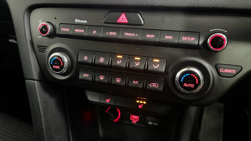 Kia Sportage Photo cohere-1735ac91687ab9e0278eaa32aa87c44266254bec.jpg