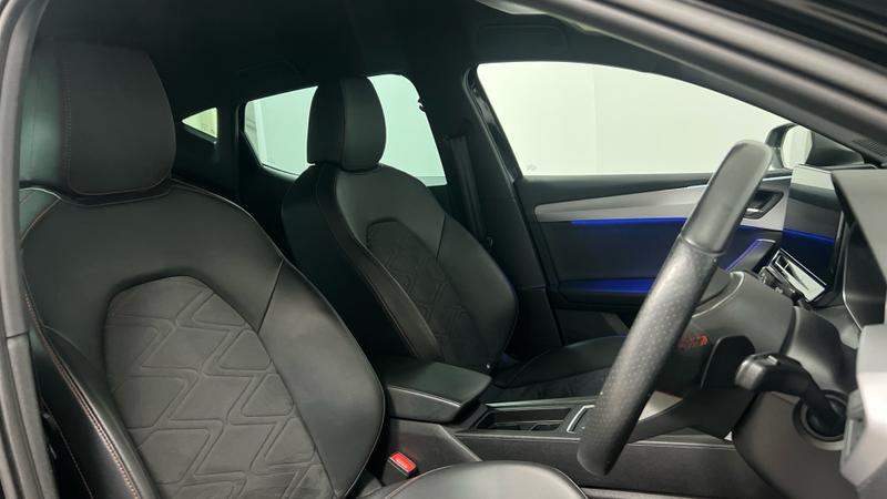 SEAT LEON Photo cohere-17ccdcb80dc8862df449f2e7406d0d756fe69202.jpg