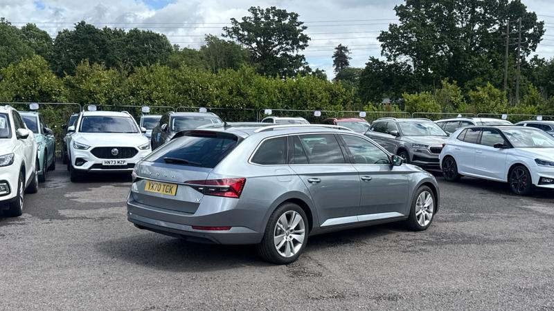 Skoda SUPERB Photo cohere-17faac714f47478d2ff0a19d2395eaecc52f735e.jpg