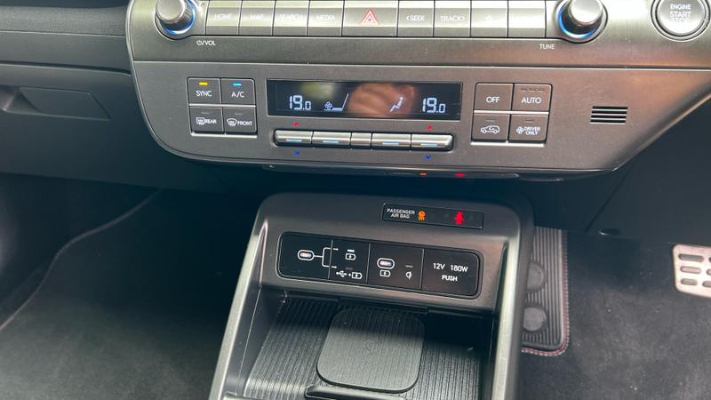 Hyundai KONA Photo cohere-188ab1eaff1f5e85ff1317863984dd52b03f185c.jpg