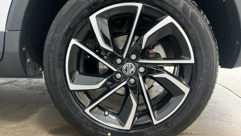 MG ZS Photo cohere-18f539996c5b2ba5382da161f4823c9c47654056.jpg