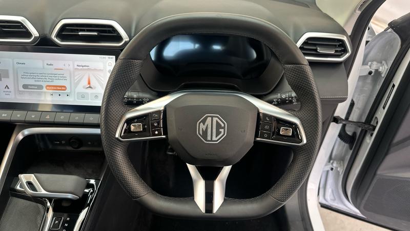 MG ZS Hybrid+ Photo cohere-19083662d6d4786ad251e54963e0c9f8f4646d83.jpg