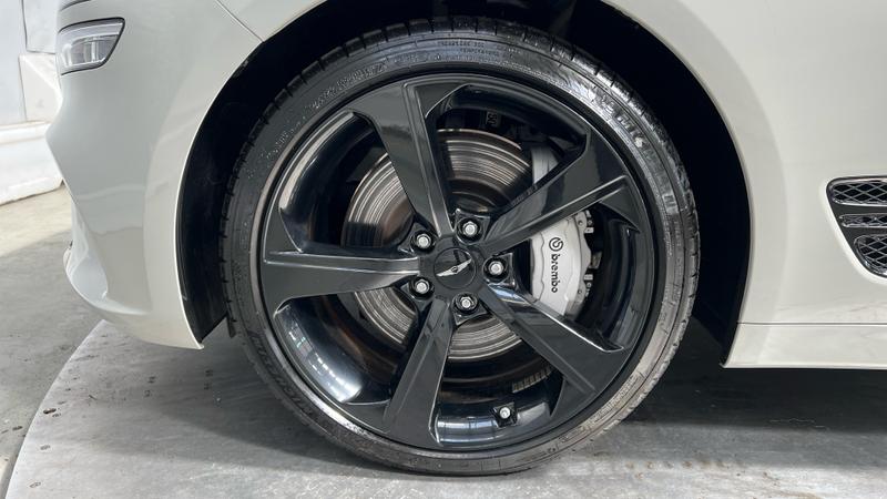Genesis G70 Photo cohere-1928f21b99b3d4b169f77a1f2abd6450197ecc85.jpg